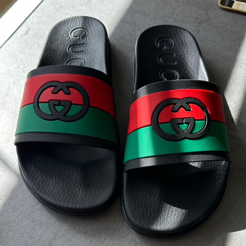 Gucci Black Slides with Red and Green Stripes Interlocking G